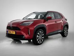 Rood metallic Gebruikt 2024 Toyota Yaris Cross Limited SUV | € 31.745 (Eerlijke prijs)