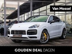 Grijs Gebruikt 2023 Porsche Cayenne Turbo S SUV | € 149.900