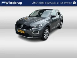Grijs Gebruikt 2019 VW T-Roc Style SUV | € 21.950 (Goede deal)