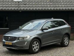 Grijs Gebruikt 2016 Volvo XC60 Momentum SUV | € 13.950 (Eerlijke prijs)