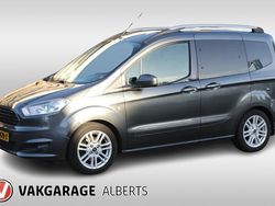 Grijs Gebruikt 2017 Ford Tourneo Courier Titanium MPV | € 11.950 (Iets duurder)