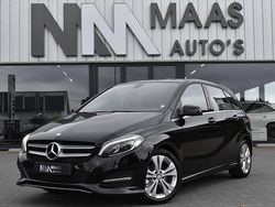 Zwart Gebruikt 2016 Mercedes B200 Urban MPV | € 16.950 (Eerlijke prijs)