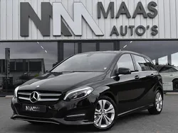 Zwart Gebruikt 2016 Mercedes B200 Urban MPV | € 16.950 (Eerlijke prijs)