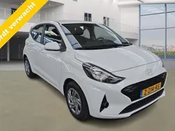 Wit Gebruikt 2024 Hyundai i10 Comfort Hatchback | € 16.699 (Eerlijke prijs)