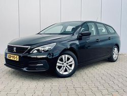 Zwart Gebruikt 2020 Peugeot 308 Allure Stationwagen | € 13.999 (Iets duurder)