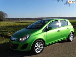 Groen Gebruikt 2014 Opel Corsa Cosmo Hatchback | € 7.800 (Iets duurder)