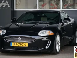 Zwart, metallic lak Gebruikt 2011 Jaguar XK Coupé | € 29.950 (Goede deal)