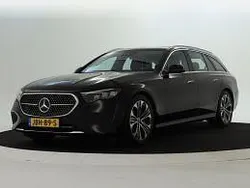 Donker unilak zwart Gebruikt 2024 Mercedes 300 Stationwagen | € 52.945 (Eerlijke prijs)