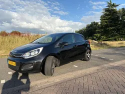 Zwart Gebruikt 2012 Kia Rio Hatchback | € 2.750 (Duur)