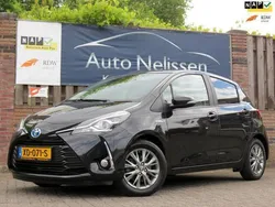 Zwart Gebruikt 2018 Toyota Yaris Hatchback | € 15.750 (Eerlijke prijs)