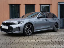 Grijs Gebruikt 2022 BMW 330e M Sport Stationwagen | € 42.950 (Iets duurder)