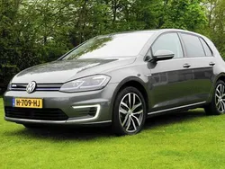 Grijs, metallic lak Gebruikt 2020 VW e-Golf Hatchback | € 12.500 (Eerlijke prijs)
