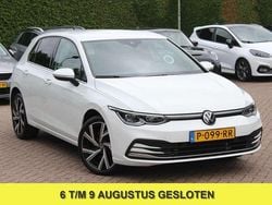Wit Gebruikt 2021 VW Golf VIII Style Hatchback | € 22.450 (Goede deal)