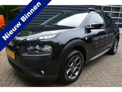 Zwart Gebruikt 2018 Citroën C4 Cactus PureTech Hatchback | € 8.950 (Eerlijke prijs)