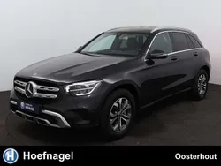Grijs, metallic lak Gebruikt 2019 Mercedes GLC200 Business SUV | € 32.750 (Eerlijke prijs)