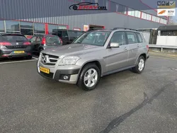 Grijs, metallic lak Gebruikt 2009 Mercedes GLK320 SUV | € 7.999 (Eerlijke prijs)