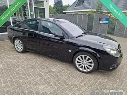 Zwart Gebruikt 2006 Opel Vectra GTS Sport Hatchback | € 2.950 (Eerlijke prijs)