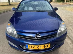 Blauw Gebruikt 2005 Opel Astra GTC Coupé | € 1.750 (Eerlijke prijs)