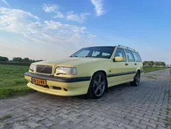 Geel Gebruikt 1994 Volvo 850 Stationwagen | € 11.000