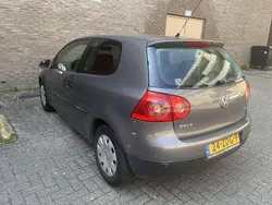 Grijs Gebruikt 2006 VW Golf V Trendline Hatchback | € 600