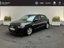 Zwart, metallic lak Gebruikt 2022 Audi A1 Sportback Proline Hatchback | € 21.895 (Eerlijke prijs)