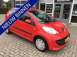 Rood Gebruikt 2006 Peugeot 107 Hatchback | € 1.250 (Goede deal)