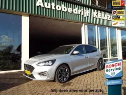 Grijs Gebruikt 2019 Ford Focus ST-Line Hatchback | € 16.950 (Iets duurder)