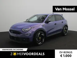 Paars Gebruikt 2025 Fiat 600E Abarth SUV | € 49.900