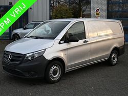 Zilver Gebruikt 2021 Mercedes Vito Van | € 21.950 (Goede deal)