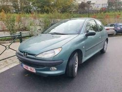 Grijs Gebruikt 2001 Peugeot 206 Sedan | € 2.399 (Eerlijke prijs)