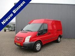 Rood Gebruikt 2012 Ford Transit Van | € 4.500 (Eerlijke prijs)