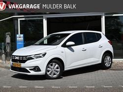 Wit Gebruikt 2024 Dacia Sandero Expression Hatchback | € 20.595 (Eerlijke prijs)