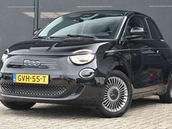 Zwart Gebruikt 2024 Fiat 500e Style Hatchback | € 22.895 (Iets duurder)