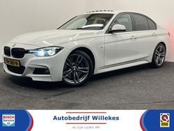 Wit Gebruikt 2018 BMW 330 M Sport Sedan | € 28.950 (Super prijs)