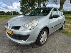 Grijs Gebruikt 2008 Renault Clio II Authentique Hatchback | € 1.250 (Goede deal)