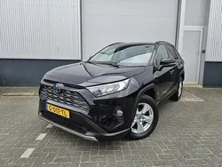 Zwart Gebruikt 2019 Toyota RAV4 Business Edition SUV | € 29.750 (Eerlijke prijs)