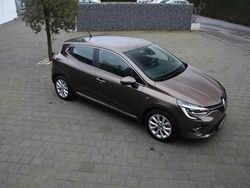 Bruin Gebruikt 2020 Renault Clio V Intens Hatchback | € 15.990 (Goede deal)