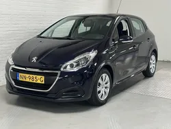 Blauw Gebruikt 2017 Peugeot 208 Active Hatchback | € 9.999 (Eerlijke prijs)
