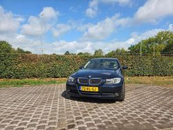 Blauw Gebruikt 2005 BMW 325 Sedan | € 3.450