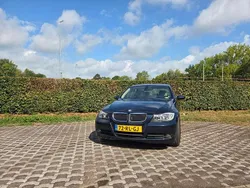 Blauw Gebruikt 2005 BMW 325 Sedan | € 3.450