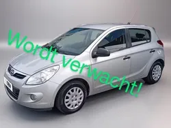 Wit Gebruikt 2011 Hyundai i20 Hatchback | € 3.950 (Eerlijke prijs)