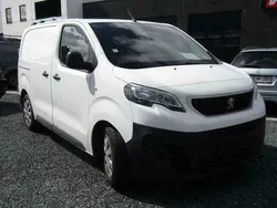 Wit Gebruikt 2017 Peugeot Expert Van | € 12.900