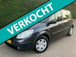 Grijs Gebruikt 2005 Renault Scénic II Authentique MPV | € 2.250 (Eerlijke prijs)