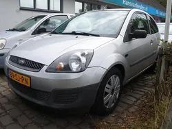 Grijs Gebruikt 2006 Ford Fiesta S Hatchback | € 795