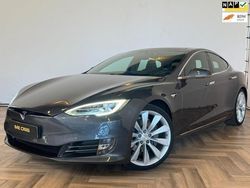 Grijs, metallic lak Gebruikt 2018 Tesla Model S Hatchback | € 22.544 (Super prijs)