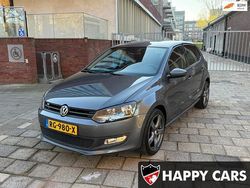 Grijs (metallic) Gebruikt 2011 VW Polo Highline Hatchback | € 3.950 (Goede deal)