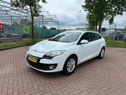 Wit Gebruikt 2013 Renault Mégane GrandTour Expression Stationwagen | € 3.799 (Eerlijke prijs)