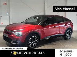 Rood, metallic lak Gebruikt 2022 Citroën e-C4 Shine SUV | € 21.940 (Iets duurder)