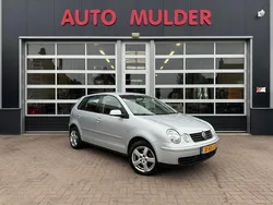 Grijs Gebruikt 2005 VW Polo Hatchback | € 999 (Eerlijke prijs)
