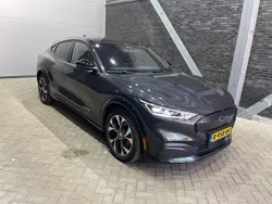 Grijs Gebruikt 2022 Ford Mustang Mach-E SUV | € 32.800 (Goede deal)